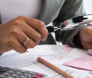 Кабмін вивів з-під дії мораторію на перевірки бізнесу 13 контролюючих органів