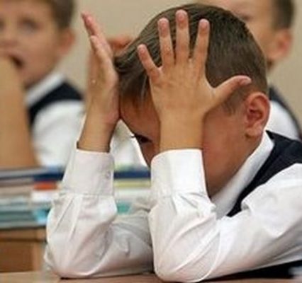 На Закарпатті директор школи побив учня