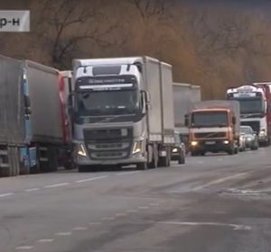 Страйк далекобійників перед кордоном з Словаччиною (ВІДЕО)