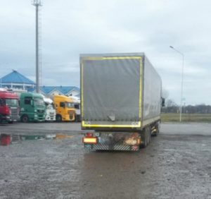На Ужгородщині водій вантажівки наїхав на працівника митного терміналу – потерпілий помер