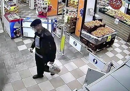 Міжгірська поліція оголосила підозру крадію товарів з магазину