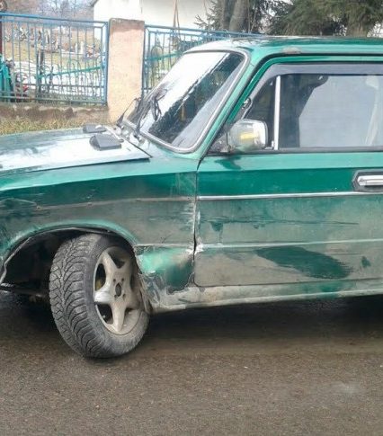 Поліція зупинила за добу трьох нетверезих водіїв, один з яких скоїв ДТП