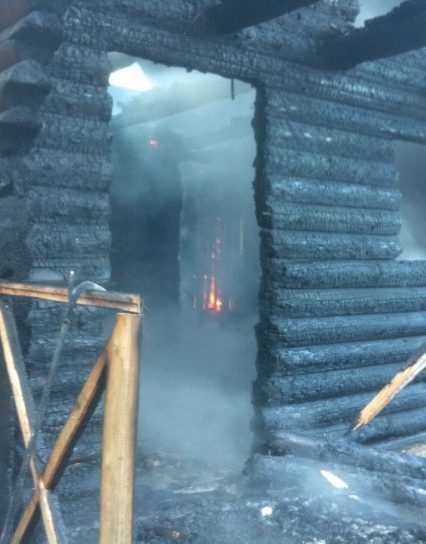 Рятувальники приборкували пожежу у дачному будинку під Ужгородом