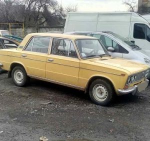 В Ужгороді поліція затримала викрадачів автомобіля