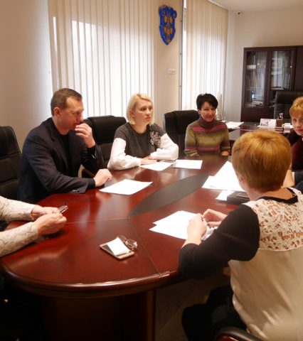 Ужгородським лікарям заборонили ставити дітям діагноз ГРВІ через візит дружини Порошенко