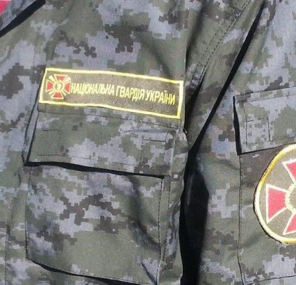 В Ужгороді гвардійці затримали чоловіків зі зброєю та предметами ударно-дроблячої дії