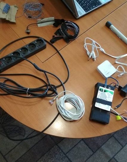 В головного держаудитора Закарпаття виявили в кабінеті “шпигунську” апаратуру (ВІДЕО)