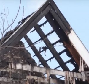 Ужгородців просять допомогти родині, яка постраждала від пожежі