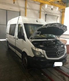 Мікроавтобус-двійник затримали прикордонники на Закарпатті