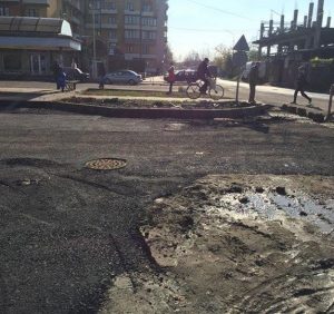 Мільйонні розкрадання на ремонтах доріг фіксують в Ужгороді (ФОТО)