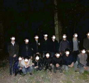 Велику групу нелегалів з В’єтнаму затримали прикордонники поблизу Ужгорода (ФОТО, ВІДЕО)