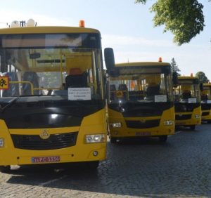 Десять районів Закарпаття отримали нові шкільні автобуси (ФОТО, ВІДЕО)
