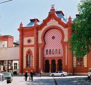 Закарпатська обласна філармонія запрошує надихнутися святковою атмосферою на концерті “Нappy New Year”