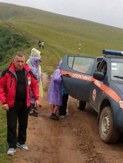 Закарпатські рятувальники допомогли киянину, якому стало зле в Карпатах