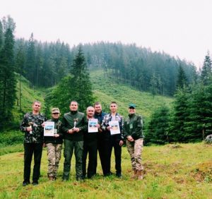 Лісівники Ужгородщини в запальній боротьбі змагалися у Татранській косьбі