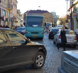 В Ужгороді зросли середньомісячні концентрації небезпечних речовин у повітрі