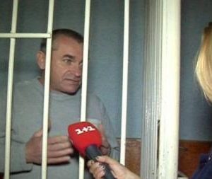 Чиновник, який вбив матір і дитину очолив філію Закарпатгазу