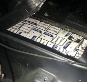Прикордонники Чопського загону спільно з СБУ затримали в двох автівках партію цигарок