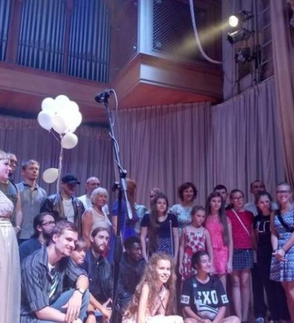 В Ужгороді провели концерт на підтримку скаліченої комунальниками Анітки Білей