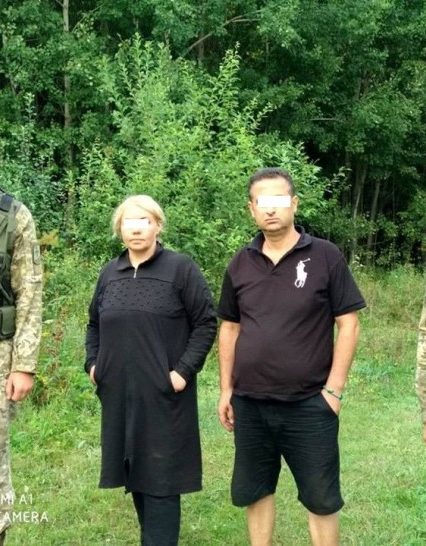 Закарпатські прикордонники  в горах затримали «нелегальну» подружню пару