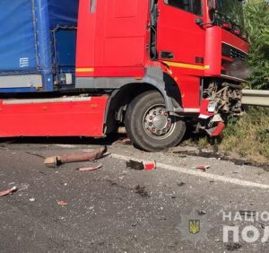 Поліція розпочала слідство за фактом ДТП з кількома загиблими (фото, відео)