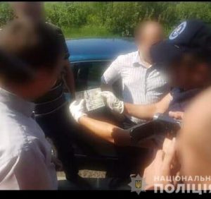 Справи щодо посадовців, які обвинувачуються у хабарництві скеровано до суду