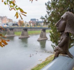 Війна з мером за липи: як ужгородці рятують свою набережну
