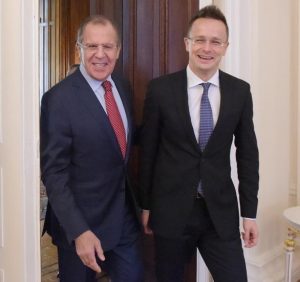 Не тільки паспорти: Європарламент перевірить Угорщину на дотримання базових принципів ЄС