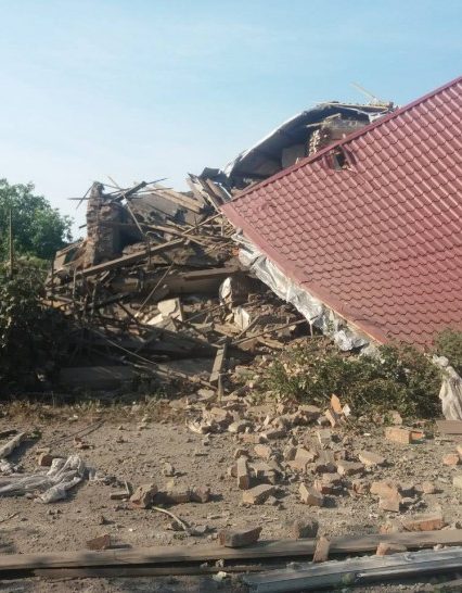 Потужний вибух вщент зруйнував приватний будинок на Берегівщині, одна людина травмована (ФОТО)