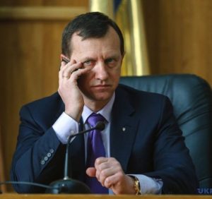 За командою ужгородського мера відключили вуличне освітлення на вулиці критика місцевої влади