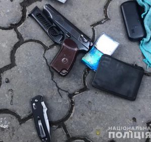 Ужгородські поліцейські затримали чоловіка, підозрюваного у розбої