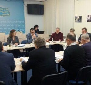 Спілка журналістів чубиться з “Укрпоштою” і просить владу захистити газети від таких горе-партнерів