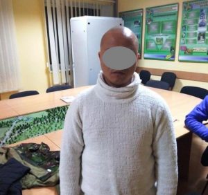 На околиці Ужгорода затримали нелегала та його ймовірних переправників