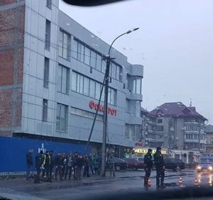 В Ужгороді вчинили озброєний напад на «валютника»