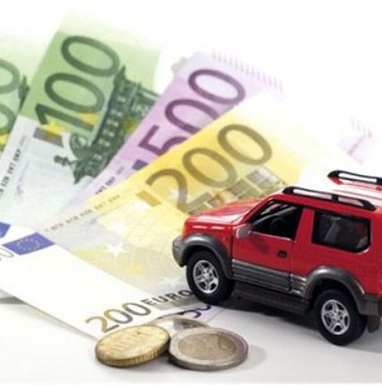 Закарпатська митниця ДФС за новим законом розмитнює 200 авто за день