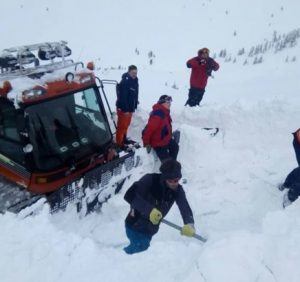 Рятувальники відшукали тіло загиблого в лавині туриста-киянина (ФОТО, ВІДЕО)