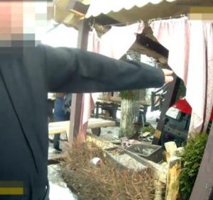 Автотроща на трасі Київ-Чоп: дивом ніхто не постраждав (ВІДЕО)