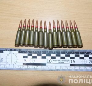 Поліція Ужгорода попередила спробу збуту бойових припасів