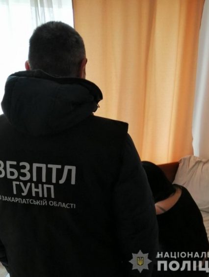 В іршавському готелі «жриці кохання» надавали інтим-послуги. Поліції не сподобалось