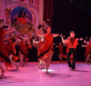 В Ужгороді відбувся шостий Міжнародний фестиваль дитячої та юнацької творчості “Весняний бал”