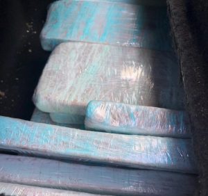 Оголошено про підозру іноземцю, якого затримали при спробі контрабанди понад 30 кг героїну