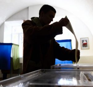 Станом на 11:00 на Закарпатті проголосувало вже 7,95%