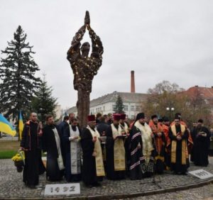 Пам’ятник жертвам Голодоморів перенесуть на ужгородську Кальварію