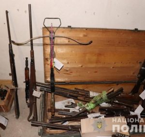 Жителі Закарпаття добровільно здали 47 одиниць зброї