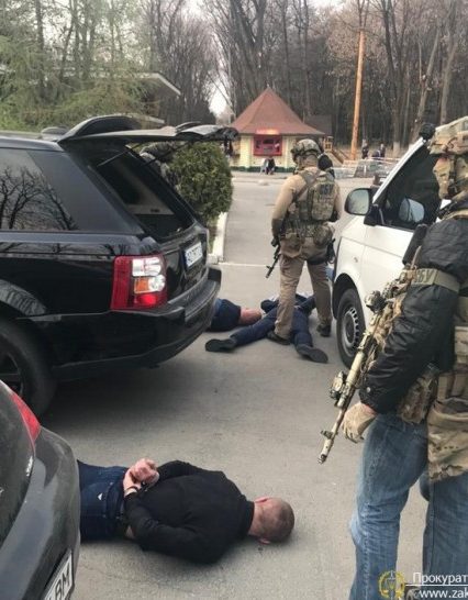 На Закарпатті затримано організовану групу зловмисників, які вимагали від ужгородки 30 тис дол США