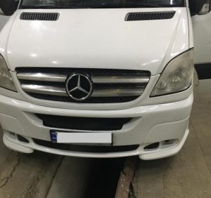Два «Мерседеси» з цигарками затримали учора прикордонники на Закарпатті