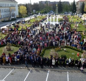 У четвер на головній площі Закарпаття відкриють традиційний Великодній фестиваль «Воскресни, писанко!»