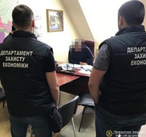На Закарпатті прокуратура повідомила про підозру чиновникам за вирубку лісу