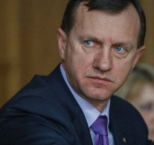 Мер Ужгорода намагається захопити землю поруч з власною нерухомістю на пл. Петефі