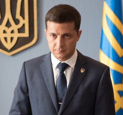 Массовая зачистка. Вчера Зеленский уволил 70 глав районов в 8 областях Украины